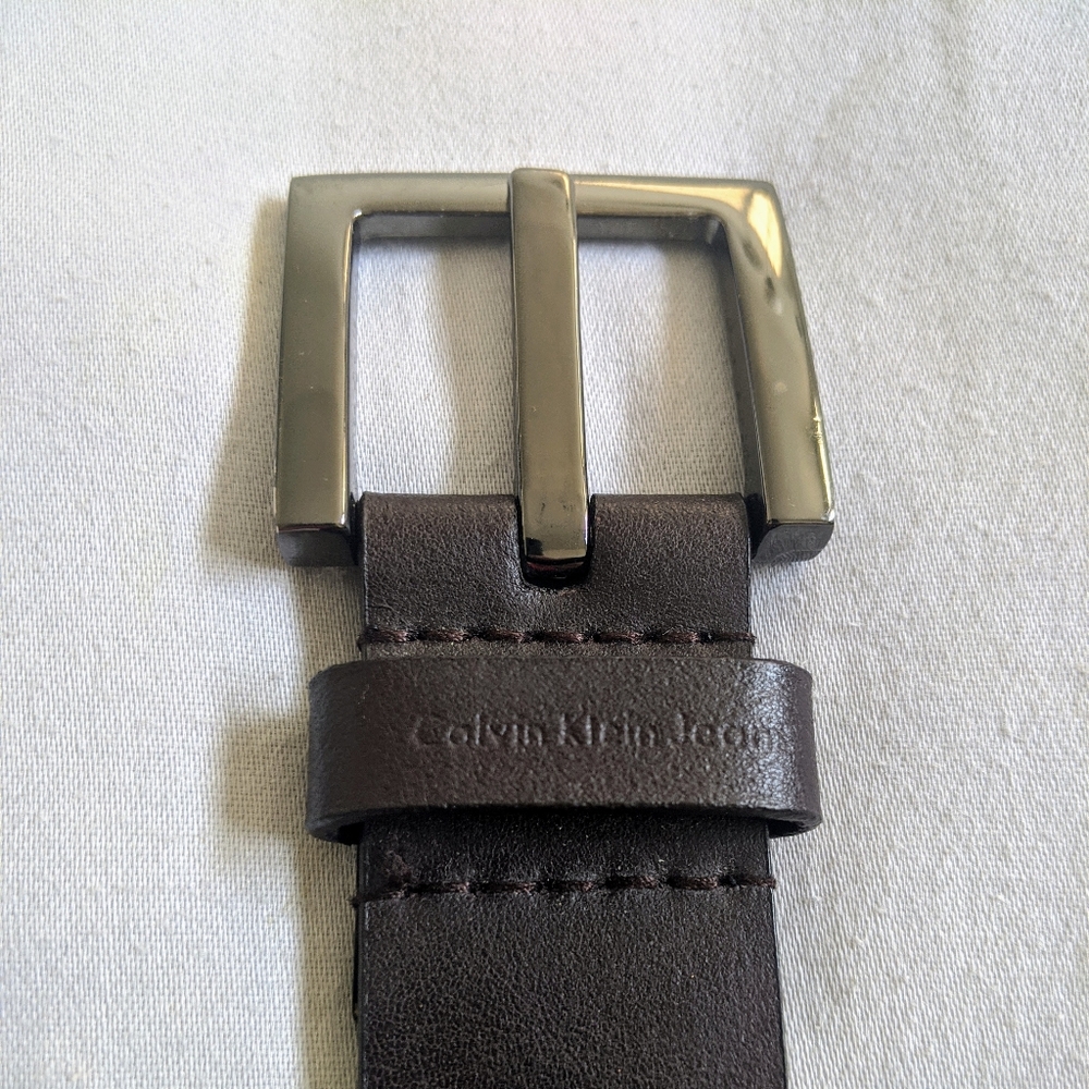 Calvin Klein Jeans brown leather belt